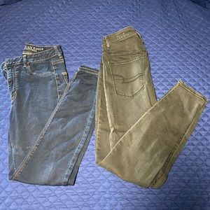 American Eagle- Super stretch 8- Black and Blue